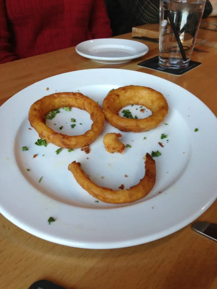 Onion ring smiley face|adam adamsさん