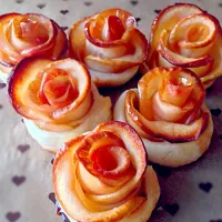 Snapdishの料理写真:ななこさんの料理 薔薇のアップルパイ