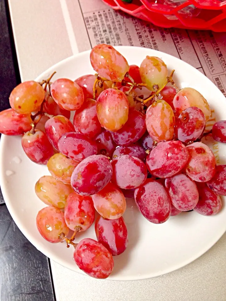 Snapdishの料理写真:Grape|Sabri Zulueta Galanoさん