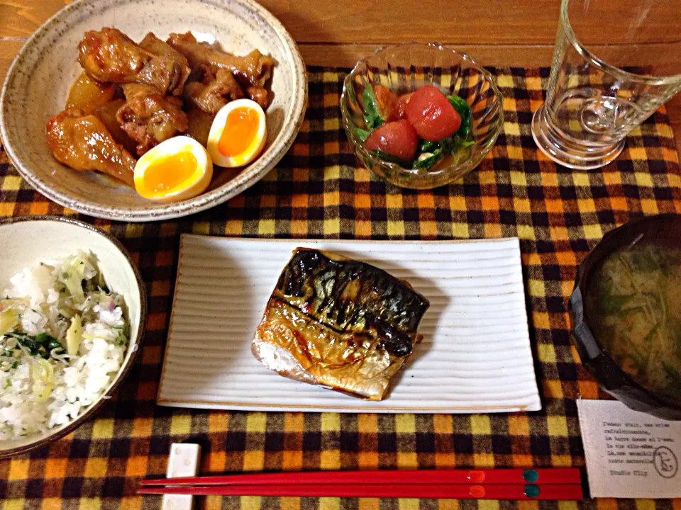 鶏手羽元と大根の煮物＆トマトとバジルのマリネ＆塩サバ＆じゃこしそご飯＆お味噌汁|niko78さん