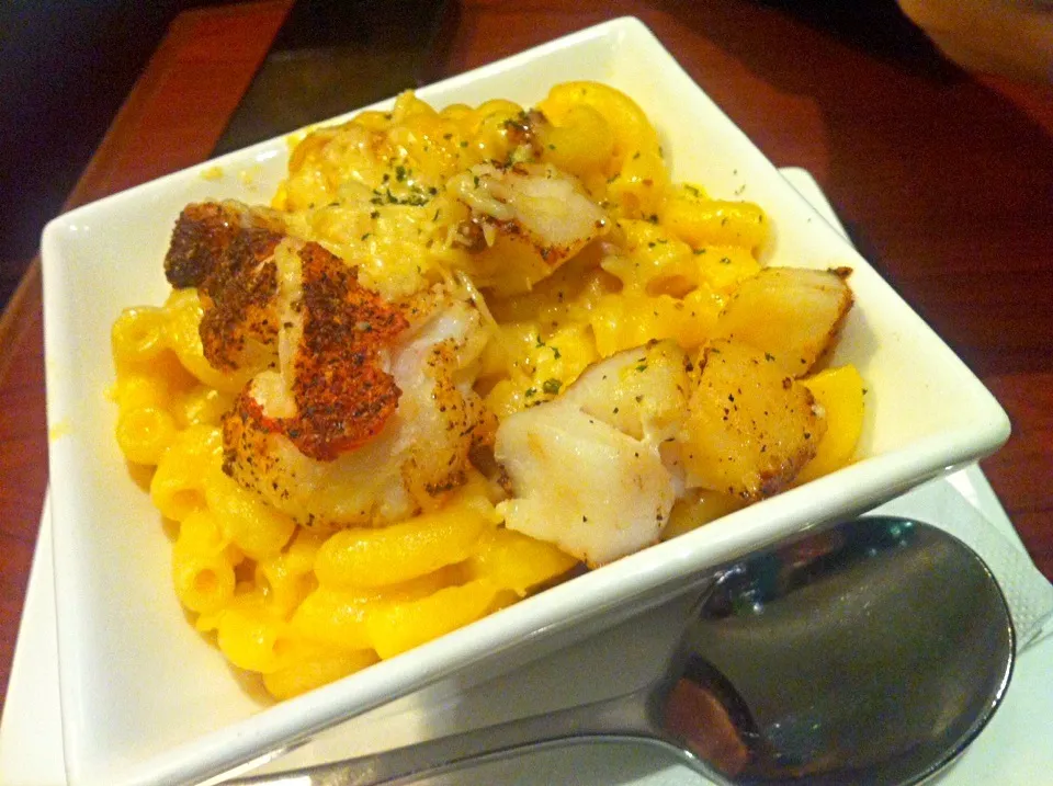 Lobster & scallop mac'n cheese|skyblueさん