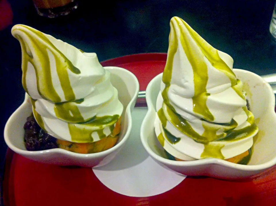 Green tea ice cream puff|skyblueさん