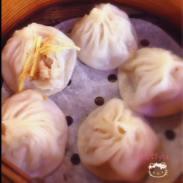 ✧*｡🎀(´☯ ف ☯)ⅈ ᑊⁱkᵉ ᑦᑋⁱᐢᵉᔆᵉ fᵒᵒᒄ 👲Xiao Long Bao ✨|🎀Kittyna🌸さん