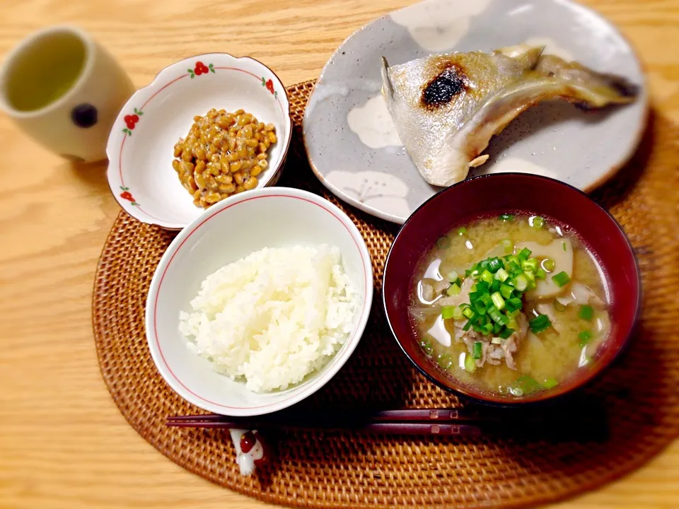 Snapdishの料理写真:ぶた肉と根菜のお味噌汁|ゆきぼぅさん