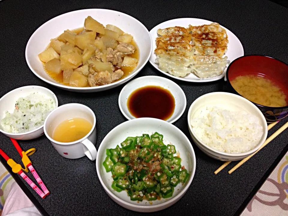 鶏じゃがいも大根煮•焼き餃子•オクラ|うるしちかさん