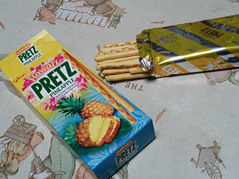 PRETZ PINEAPPLE 
ハワイ土産のパイナップル味のプリッツ|大石さん