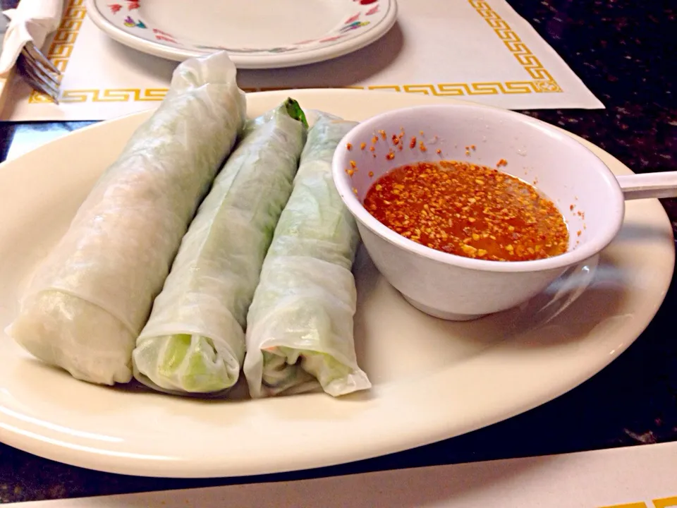 Thai food, vegetable wrap|Michelle Millerさん