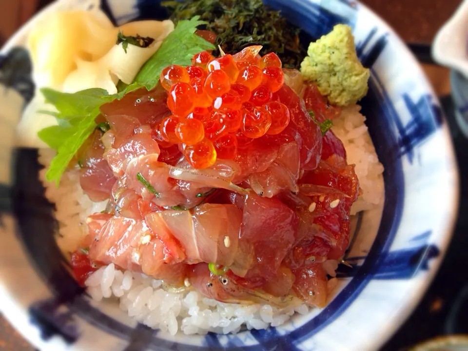 Snapdishの料理写真:伊豆最後のランチ-海女丼|Chika Nagaiさん