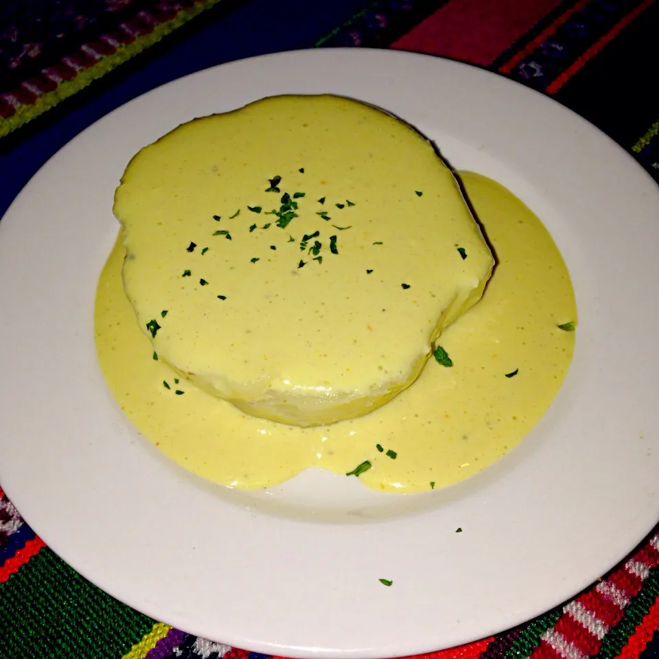 Boiled potato with white cream and parsley on the top :))|fern juanさん