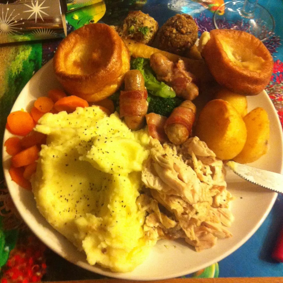 Roast Chicken Dinner|Nicole Avisさん