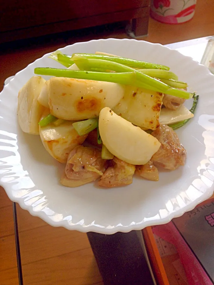 かぶと鶏肉の塩炒め|だるころさん