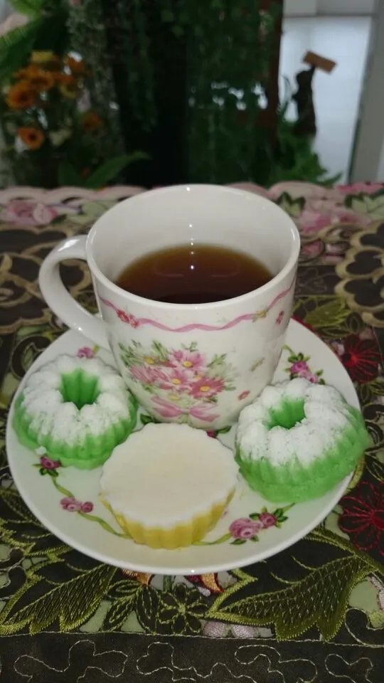 indonesia tradisional cake|Anna Tashiro Lenaさん