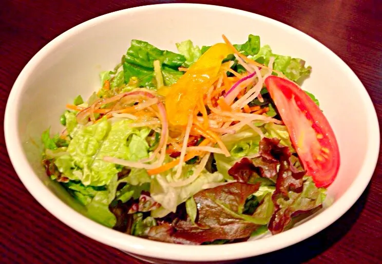 Snapdishの料理写真:Fresh Veg. Salad|Liezlさん