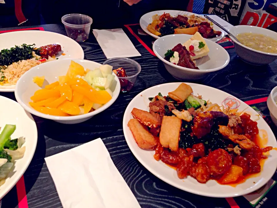 Chinese buffet|Xu Yijunさん