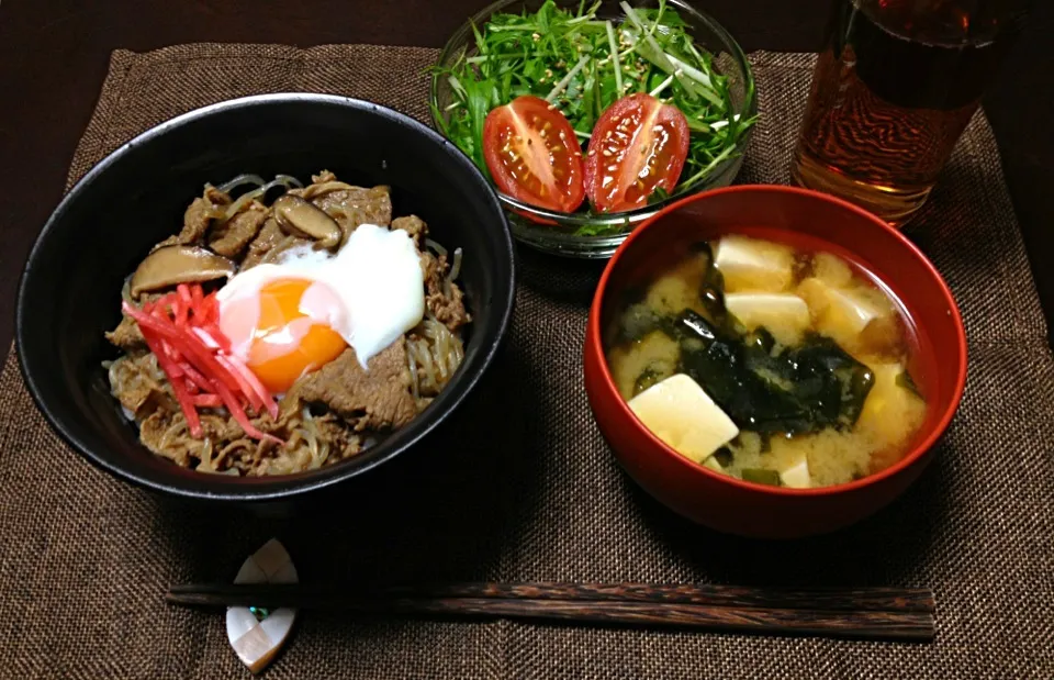 Snapdishの料理写真:牛丼定食|恭子さん