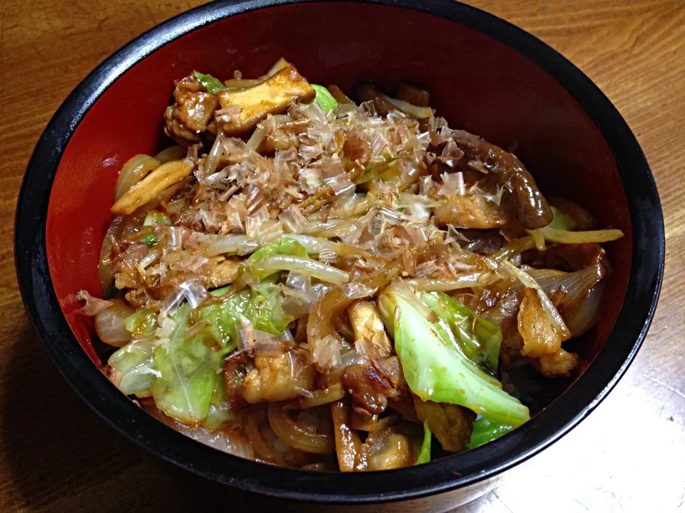 Snapdishの料理写真:豚肉のみそ炒め丼|愛子さん