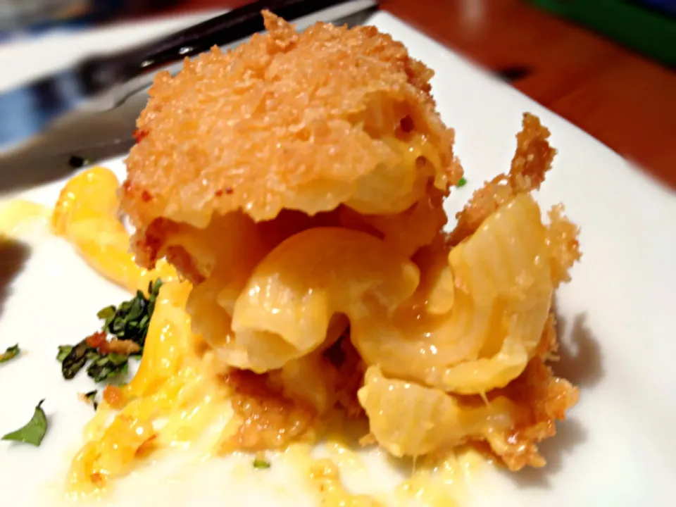 Fried mac & cheese ball|12Dragonさん