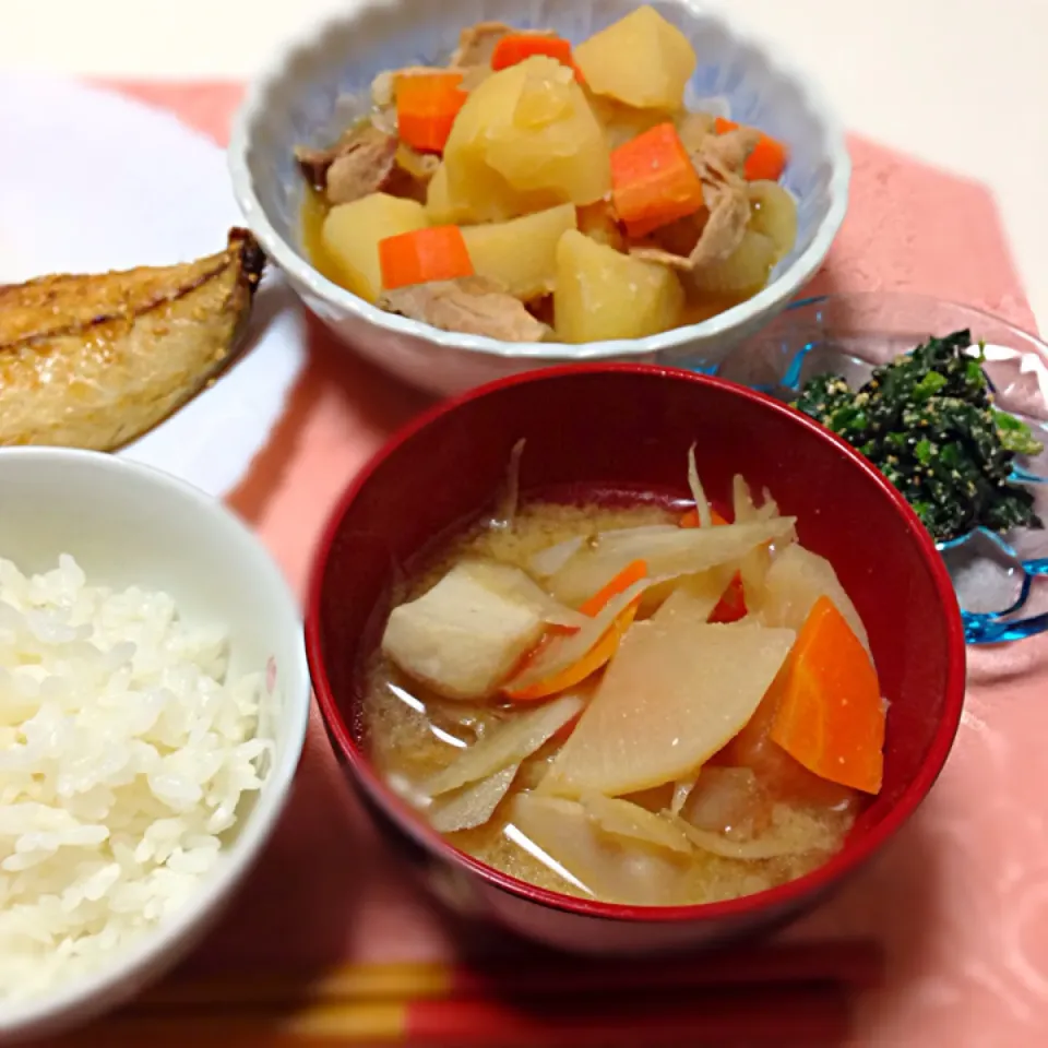 肉じゃが、豚汁な晩ご飯|えりふぁすさん