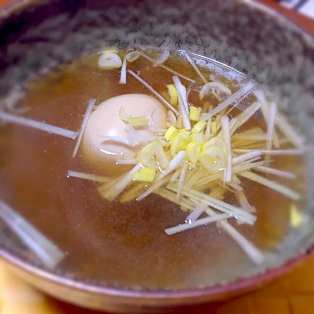 味玉のせ醤油くず麺|舐め子さん