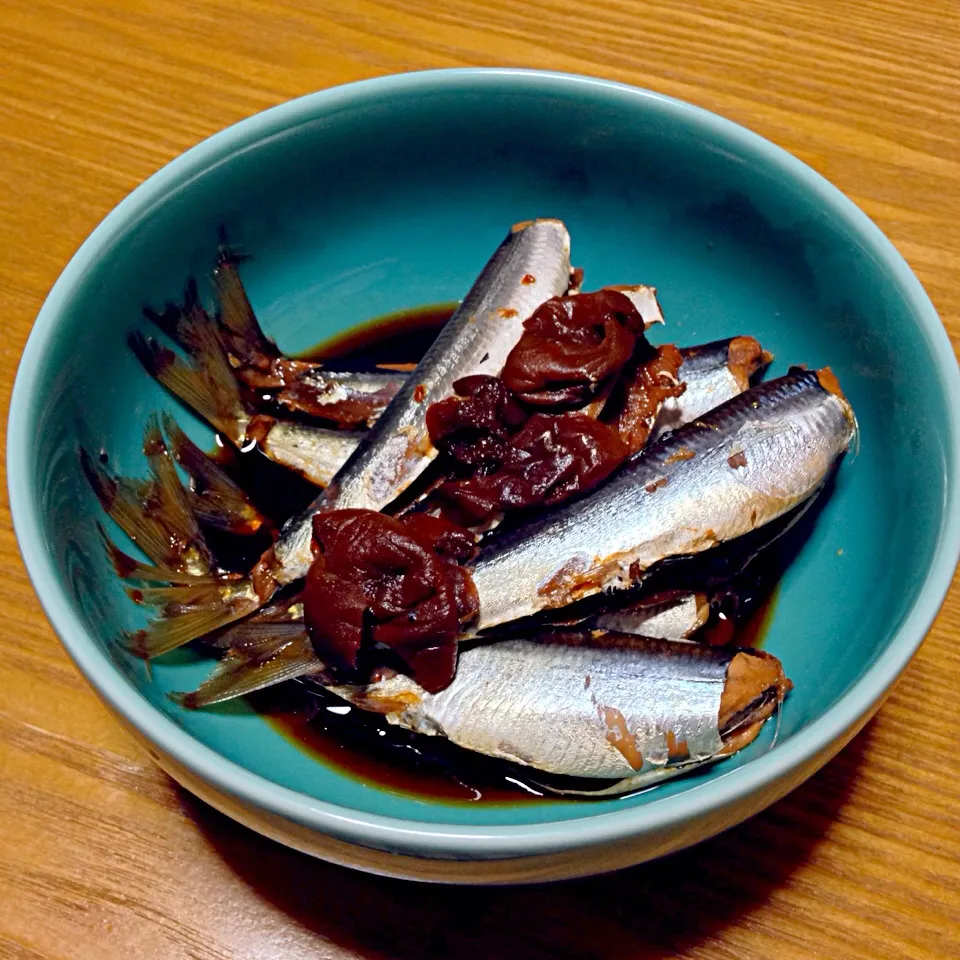 【今夜のウチご飯】鰯の梅煮，里芋と大根と薄揚げのお味噌，新米。イワシうまっっ(°_°)|takuya KAWANOさん