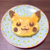 Snapdishの料理写真:ピカチュウさんホットケーキ|Tomomi Uwabeさん