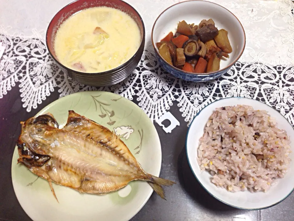 アジの開きの晩ご飯|やすさん