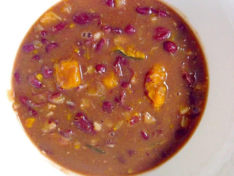 Snapdishの料理写真:Frijoles con plátano y zapallo (curcubita, calabaza, auyama)|luz nellyさん