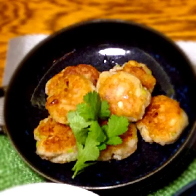 shoooocoさんの料理 冷凍里芋でお焼き( ՞ਊ՞)|美也子さん