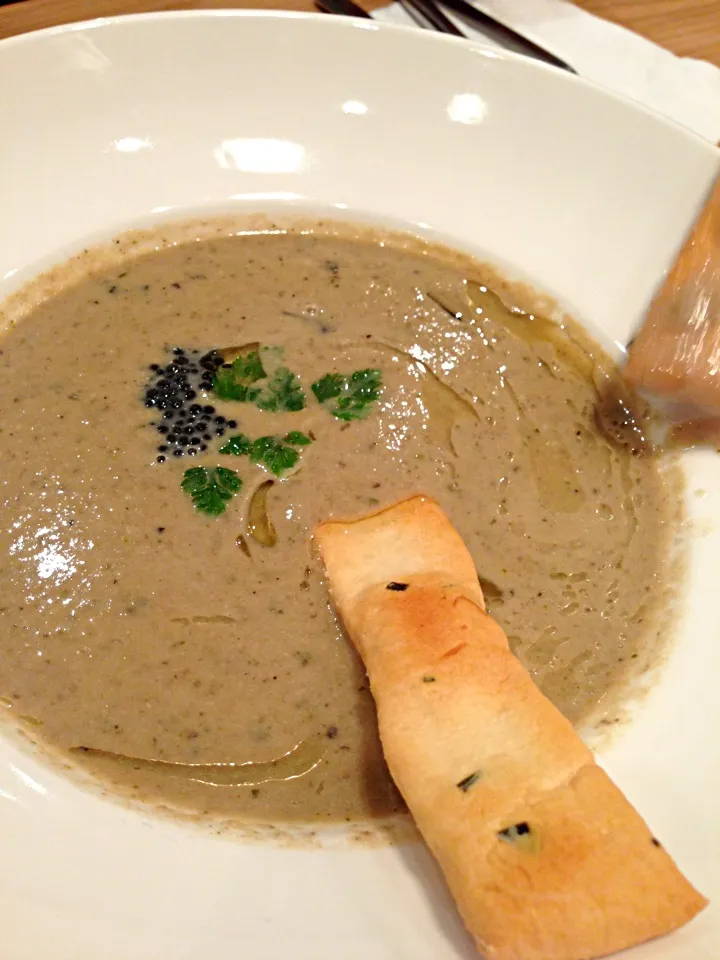 Mushroom Soup wif Caviar|hweeyhさん