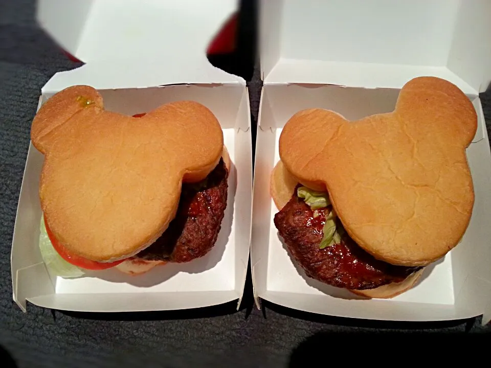 Disney Mickey Burger|Lhaidee Blueさん