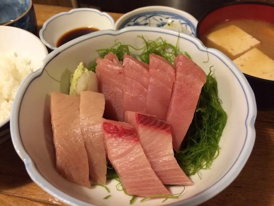 肉厚のお刺身定食@三洲屋・飯田橋|juneshunさん