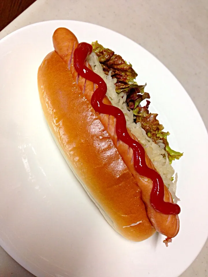 Snapdishの料理写真:Hot Dog|Kob Sathapornさん