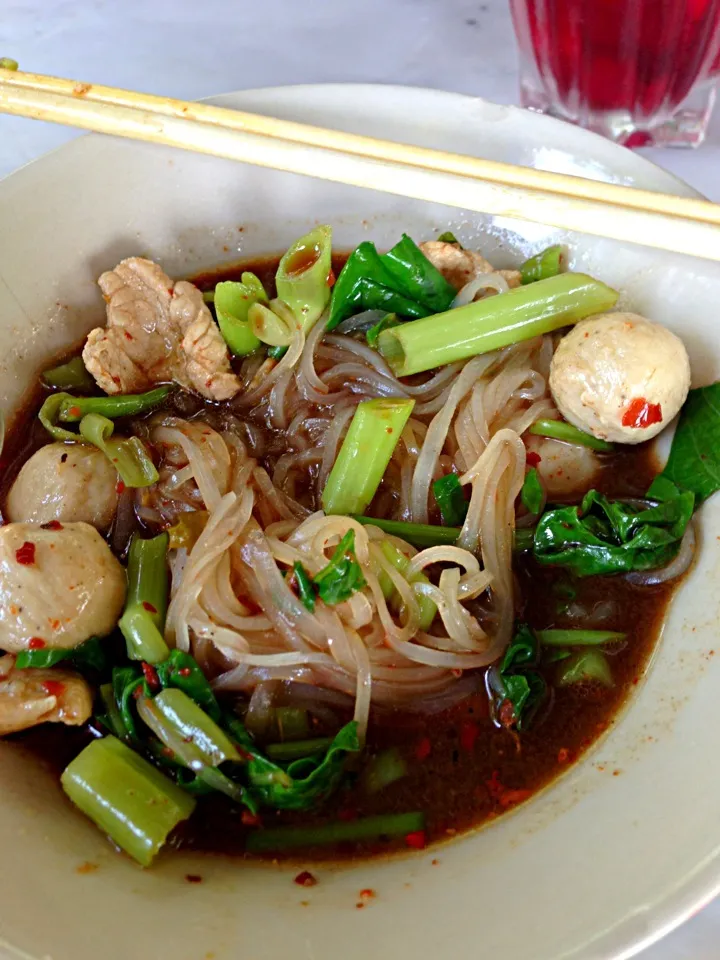 Noodle with spicy pork soup|PhUnGさん