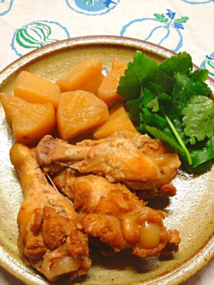 鶏手羽と大根の煮込み|いずみさん