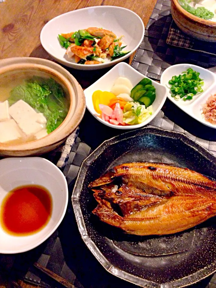 ホッケ🐟湯豆腐、ささみとワケギの炒め物、お漬物🍀|まみりんごさん