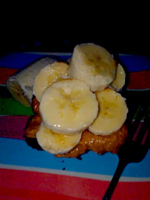 Blueberry brownie with peanut butter and banana. My dinner!! :-)|Polly Gelfusoさん