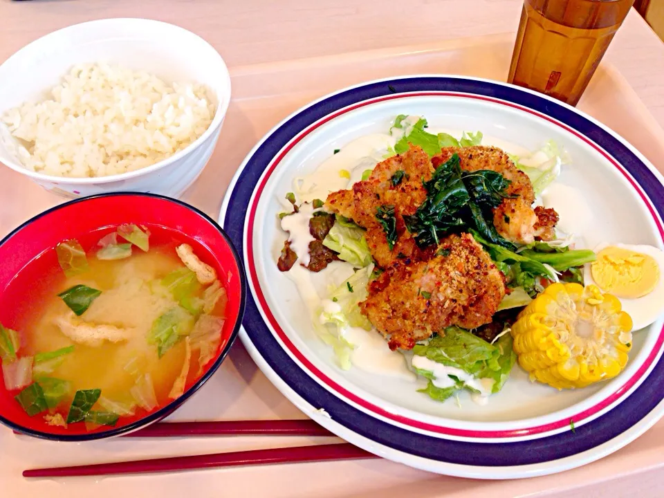 県立福祉大学内食堂シーガル 日替ランチ 鶏のバジル揚げ|ponnaoさん