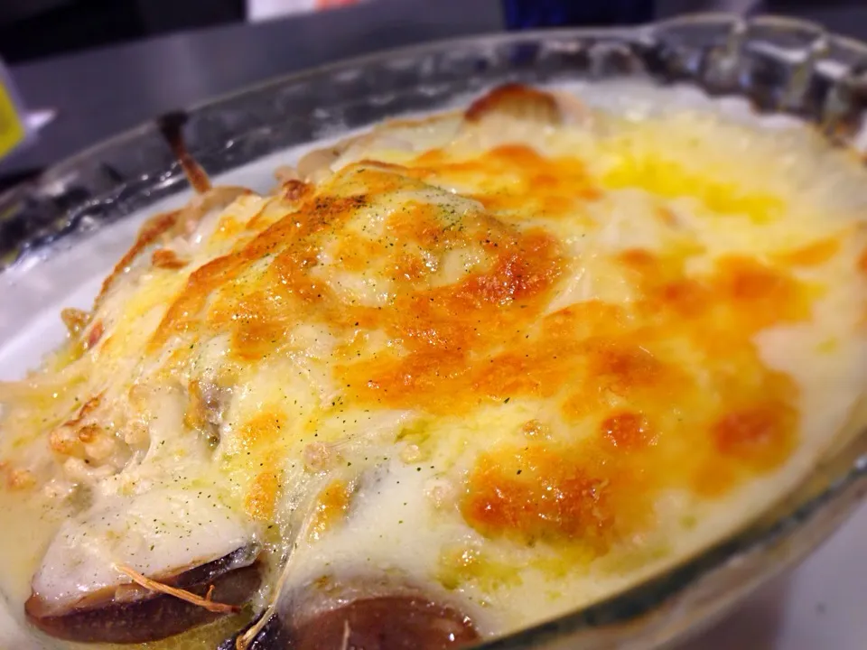 Snapdishの料理写真:Baked Mushroom w/ Cheese|Sheila Victoria Pさん