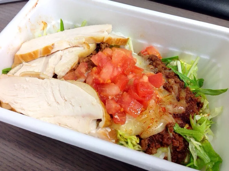 Taco-rice and smoked chicken takeout|chan mitsuさん