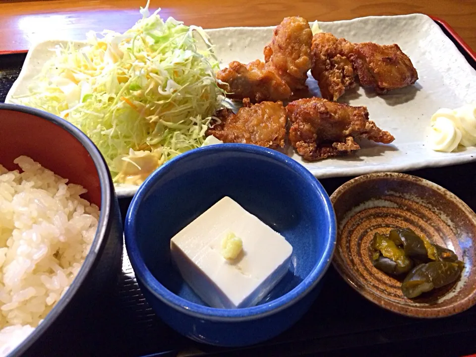 やみつき！醤油唐揚げ定食|hirotomoさん