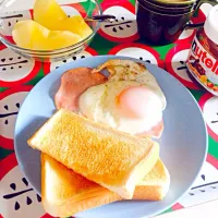 朝ごはんぽい昼ごはん|せんさん