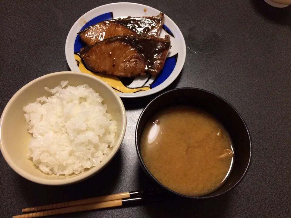 Snapdishの料理写真:ぶりの照り焼き|ちぃさん