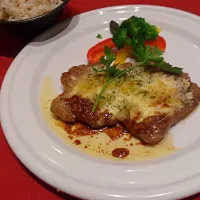 Snapdishの料理写真:ランチ**ﾁｷﾝのﾁｰｽﾞ香草焼き|rikoさん