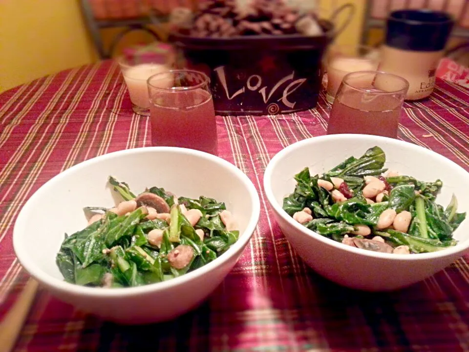 Sauteed Collards with button mushrooms, cannellini beans and dried cranberries.|Staceyさん