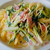 Snapdishの料理写真:ベーコンと水菜のクリームパスタ|しいかさん