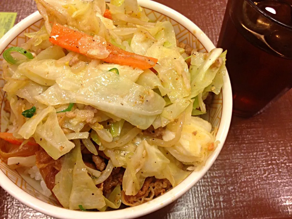 Snapdishの料理写真:塩だれ野菜牛丼♡|みさとさん