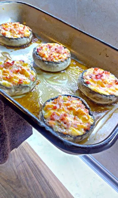 stuffed mushrooms|Zheni Todorovaさん