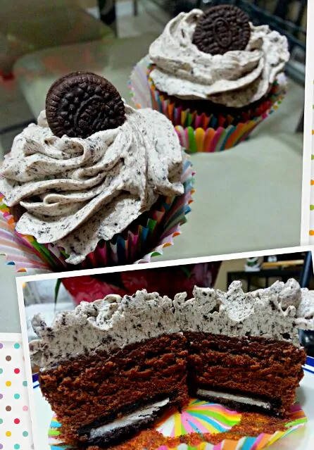 Cookies and Cream Cupcakes with Oreo bottom|S Theoさん