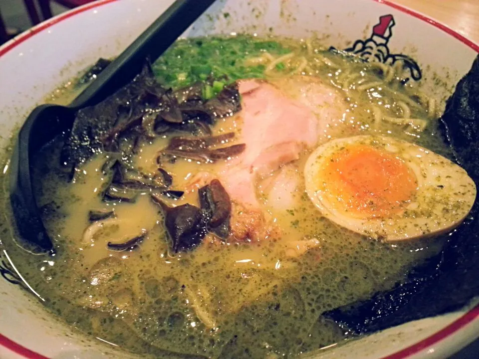 Tonkatsu Ramen|Soveeya Clovaさん