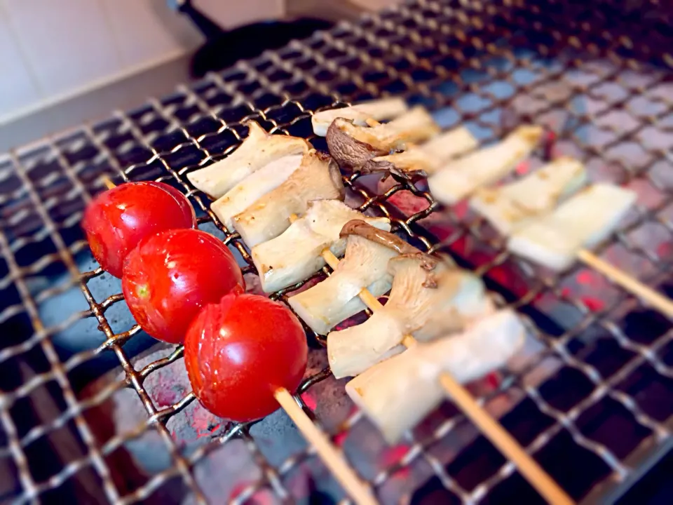 自宅で焼き鳥③トマト、エリンギ|ｆｊさん